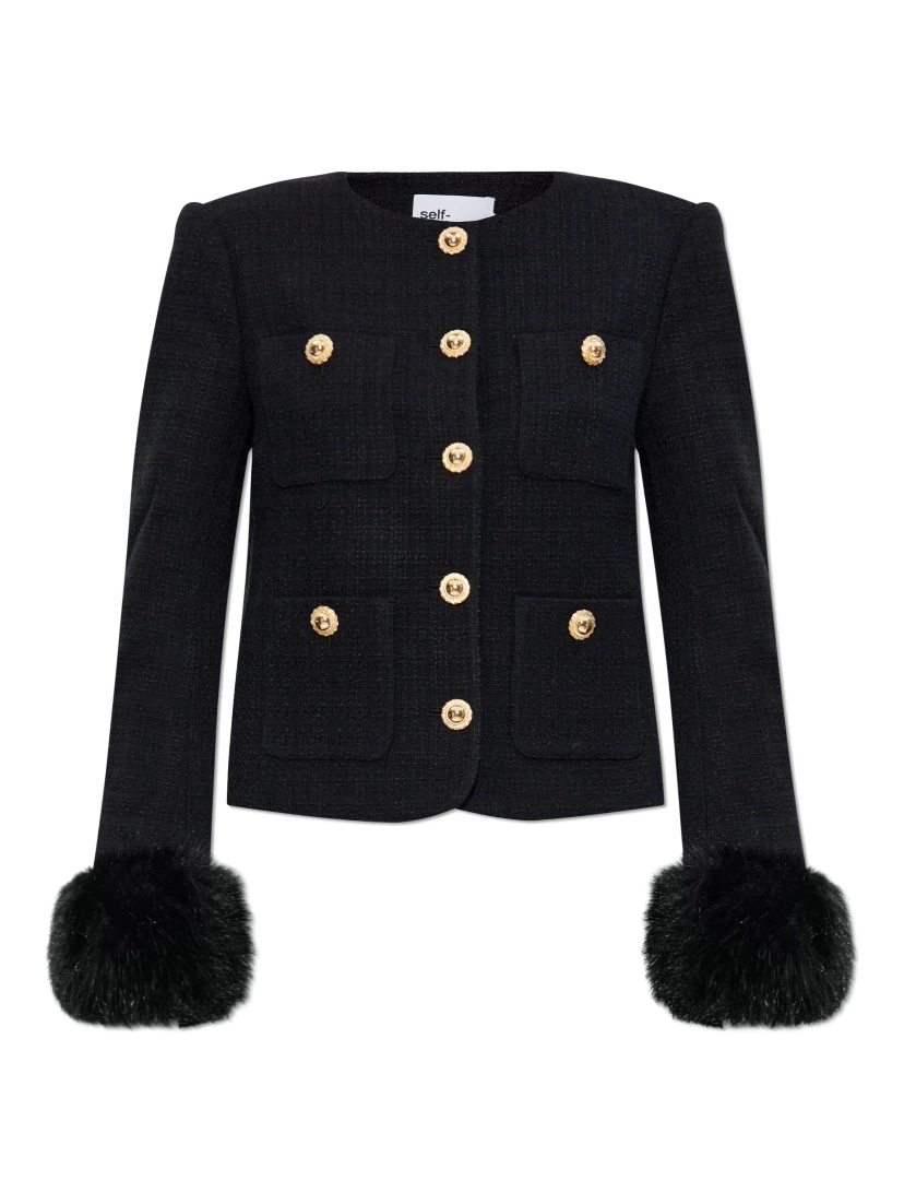 سترة بأزرار