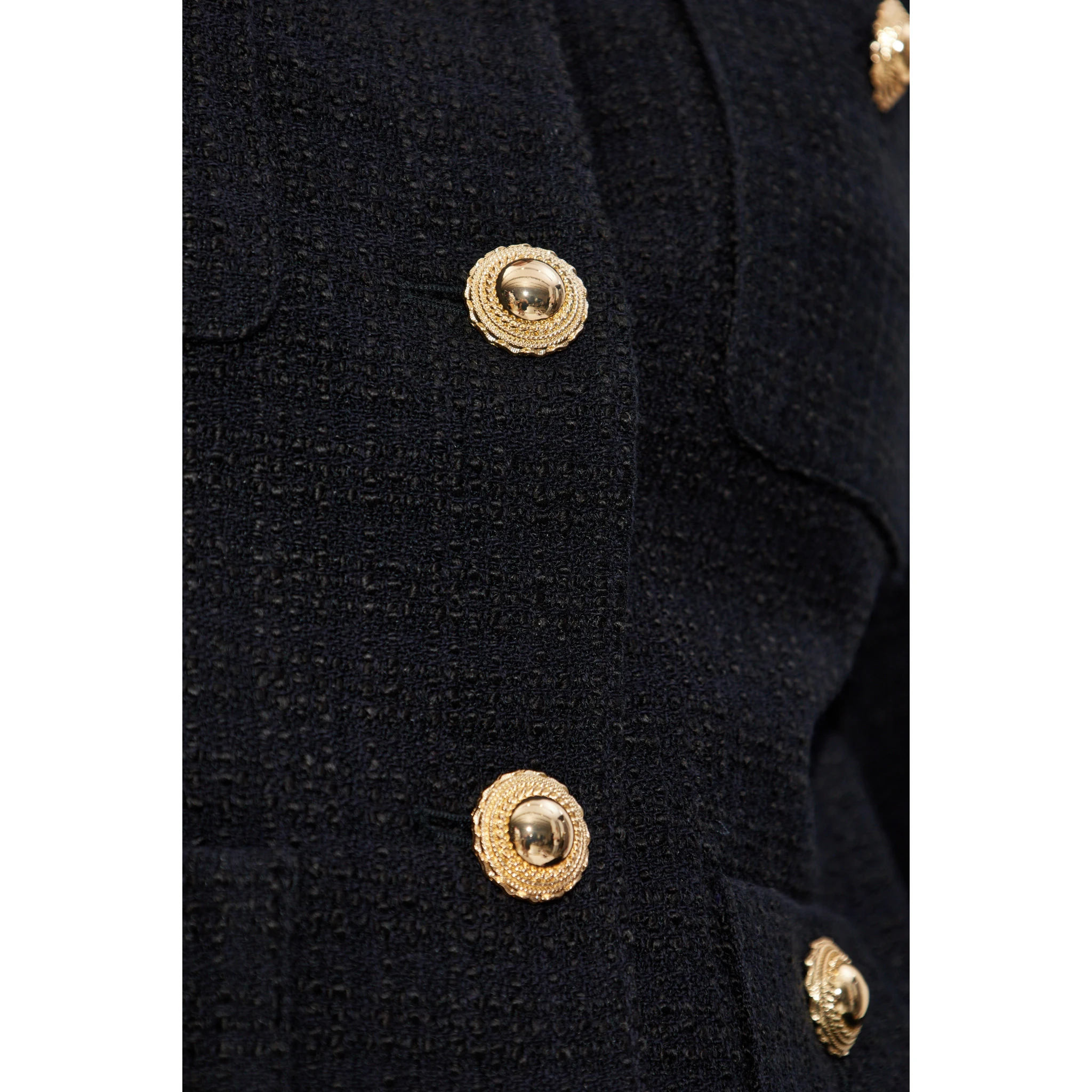 سترة بأزرار