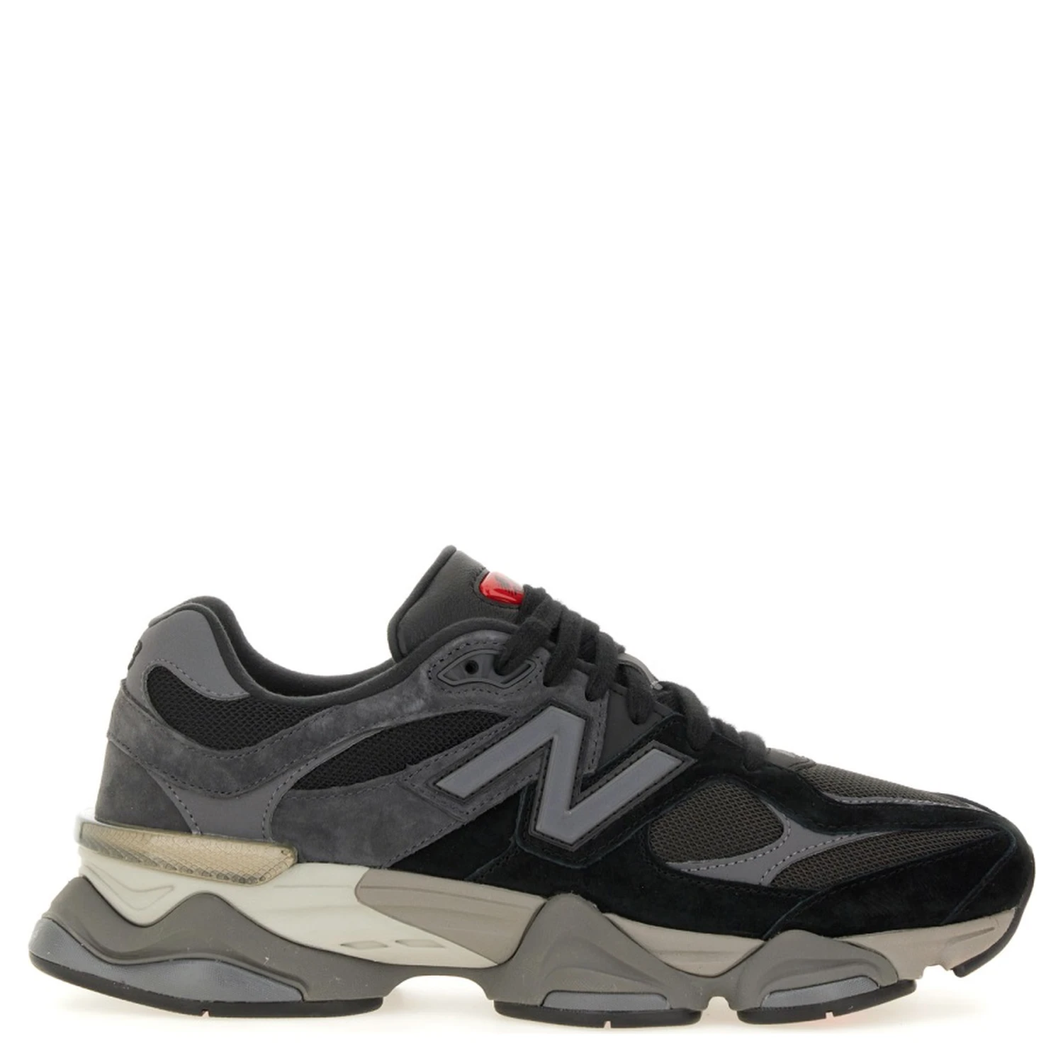 حذاء رياضي 9060