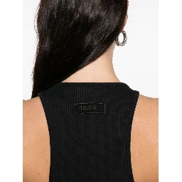 فساتين أتيكو السوداء