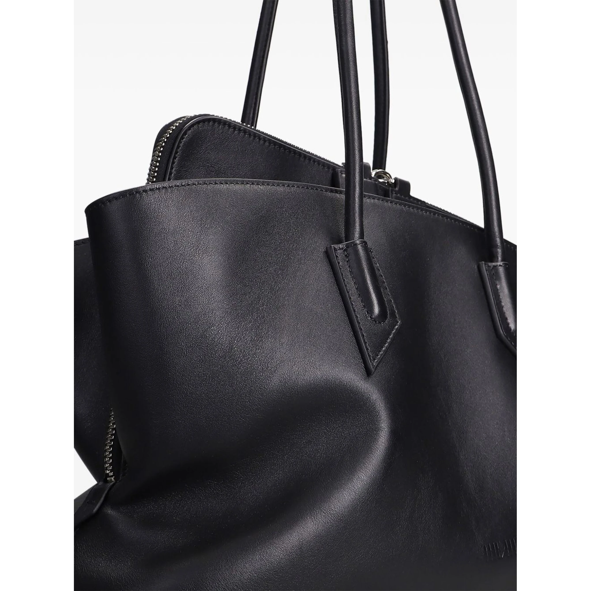 حقائب أتيكو.. أسود