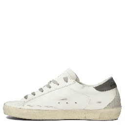 أحذية رياضية "سوبر ستار"