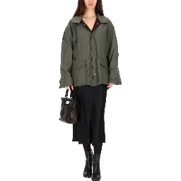 تنورة ميدي من الساتان