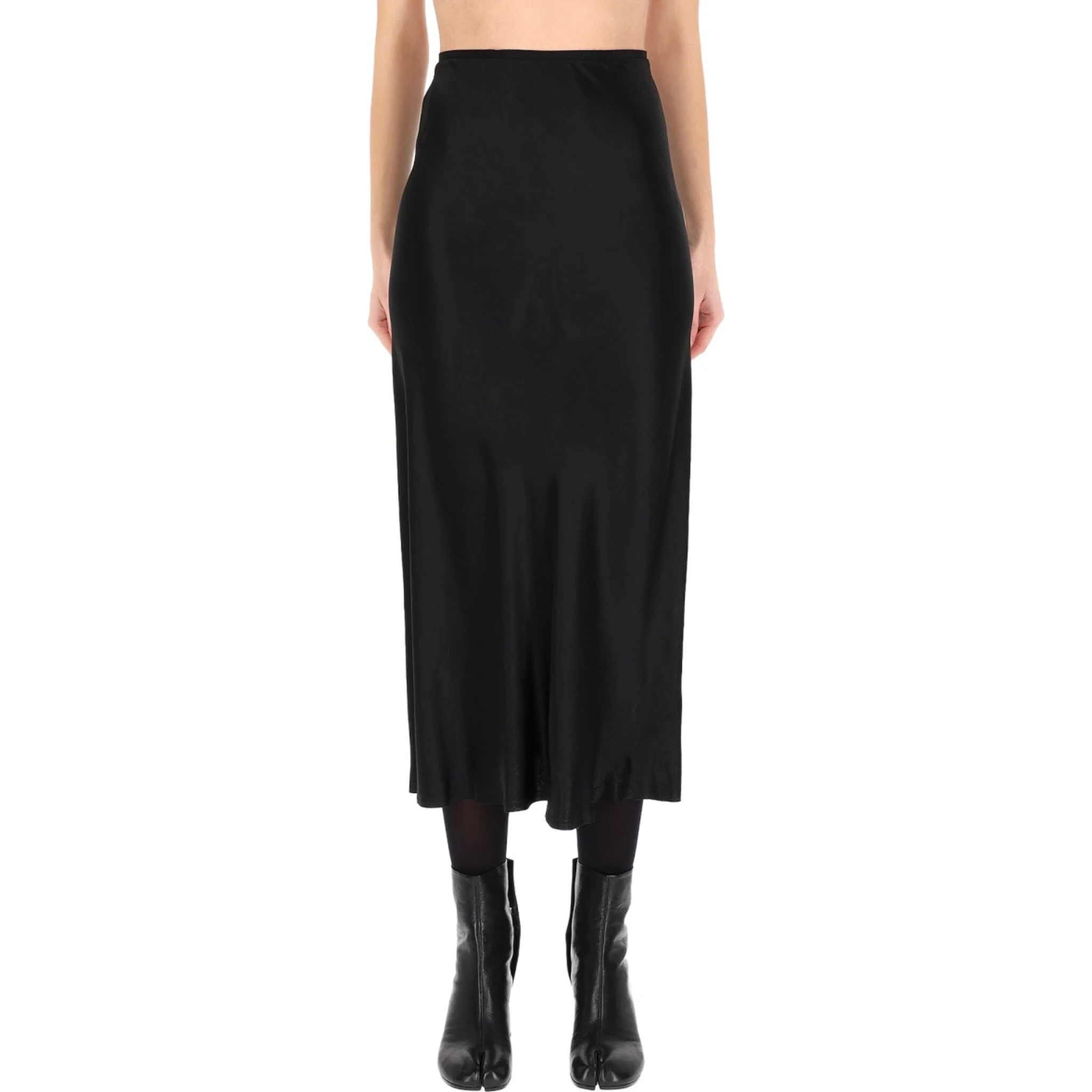 تنورة ميدي من الساتان