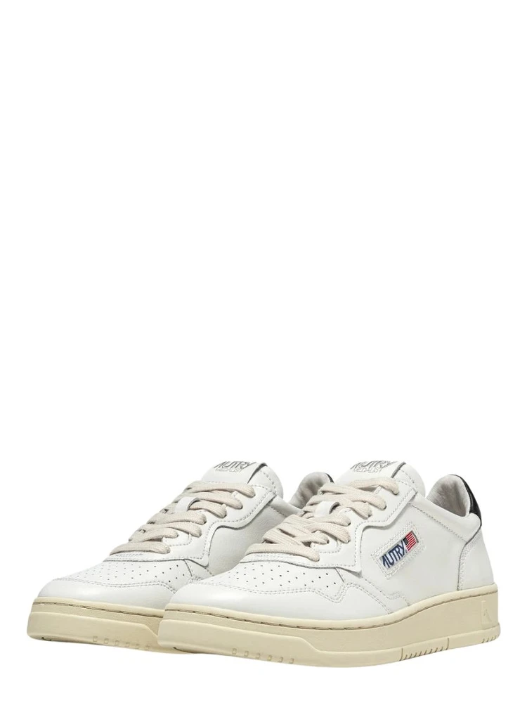 Sneakers Medalist Low In Pelle Bianca, Nera alternative