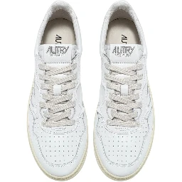 حذاء رياضي منخفض من بيلي بيانكا