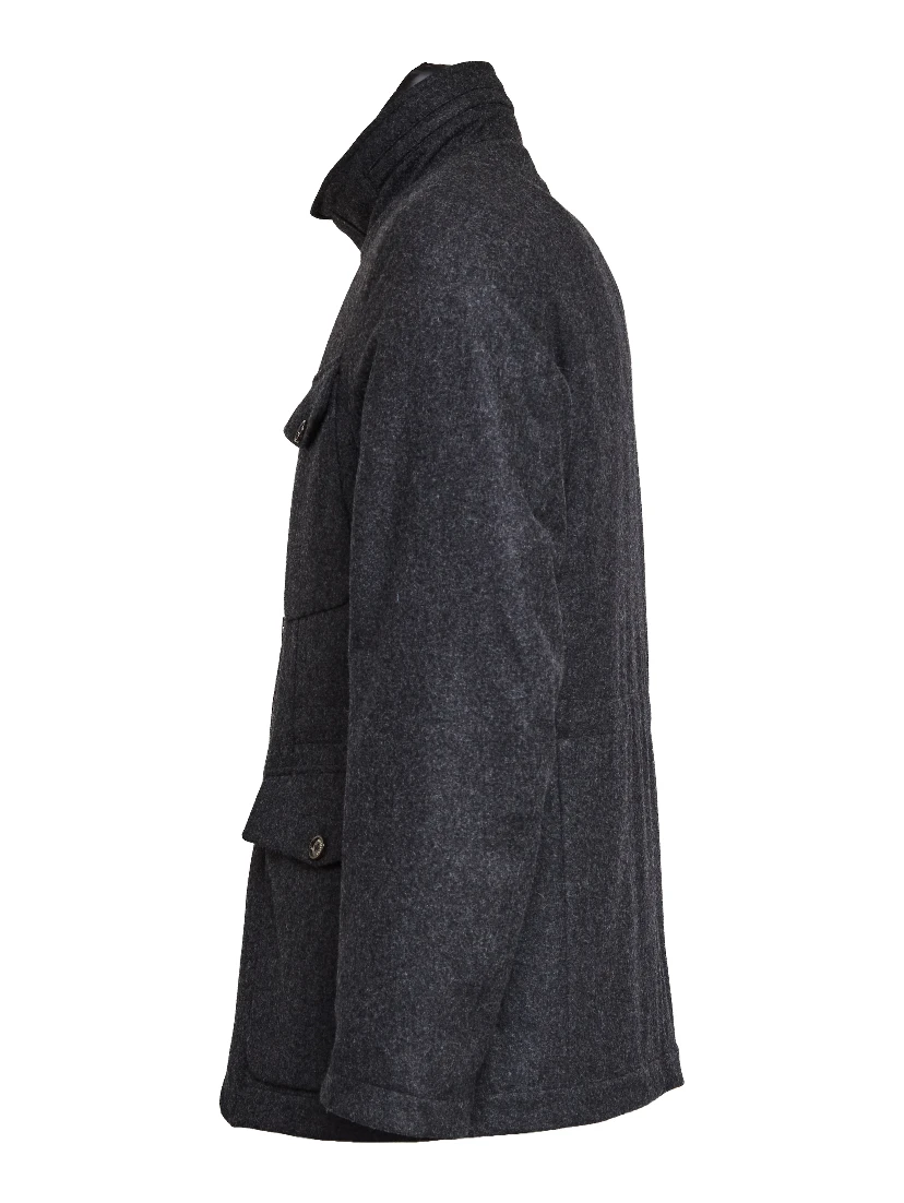 جاكيت مبطن بالريش