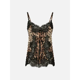 بلوزة من دولتشي آند غابانا