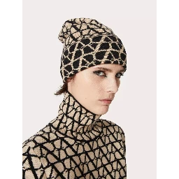 VALENTINO GARAVANI hat