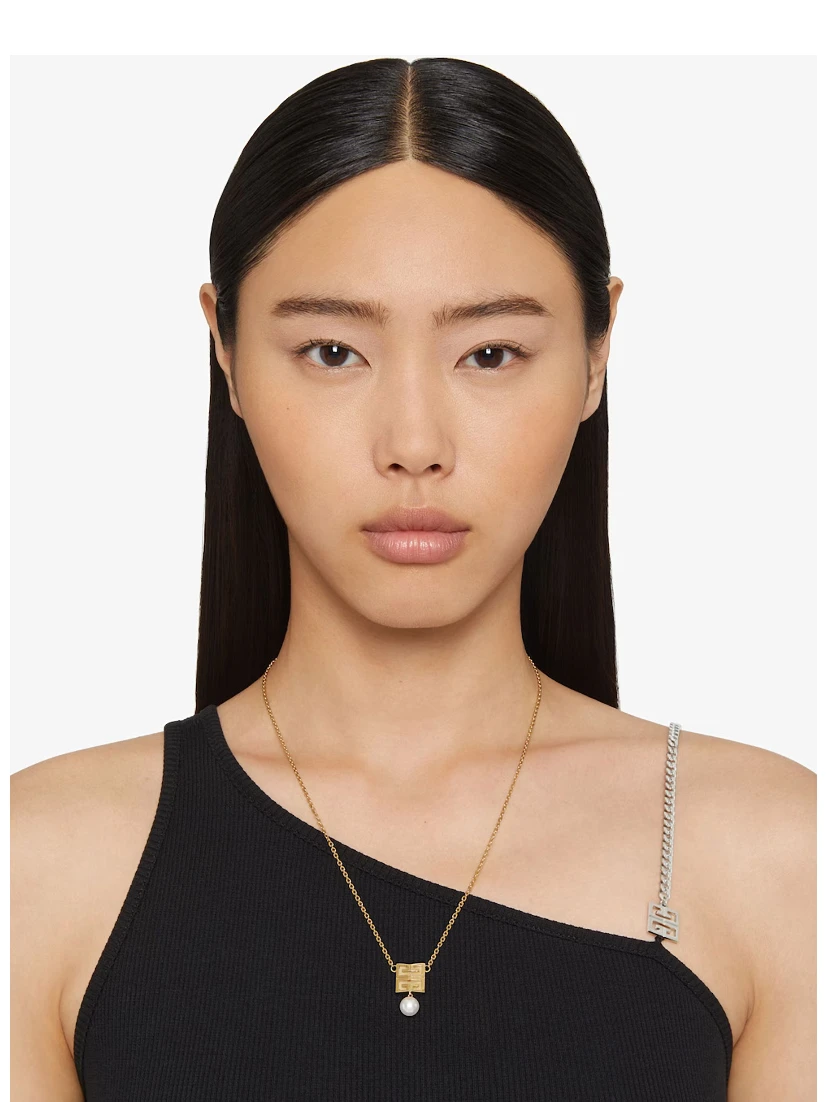 GIVENCHY 4G necklace