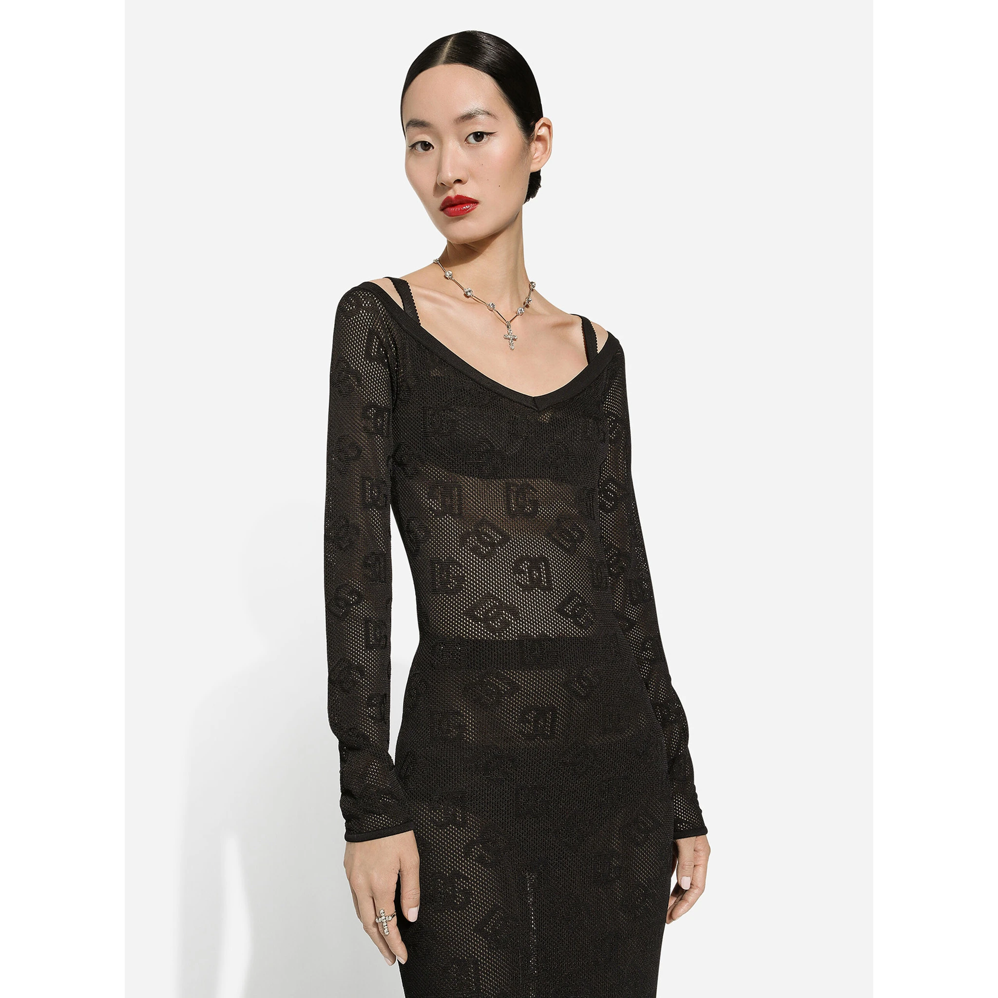 فستان من دولتشي آند غابانا