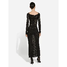 فستان من دولتشي آند غابانا