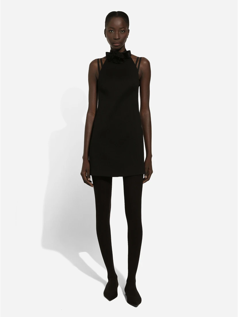 فستان من دولتشي آند غابانا