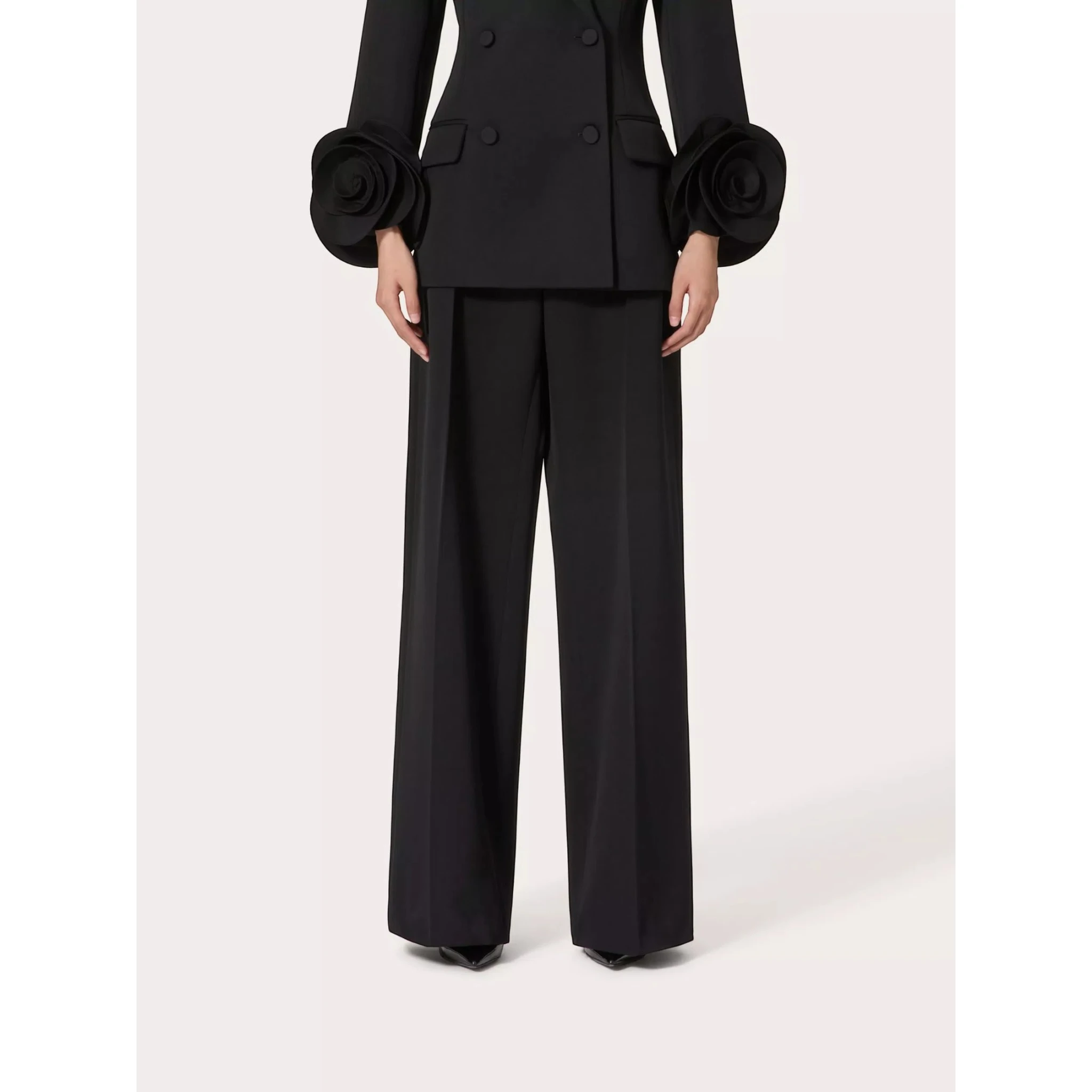 بنطلون فالنتينو