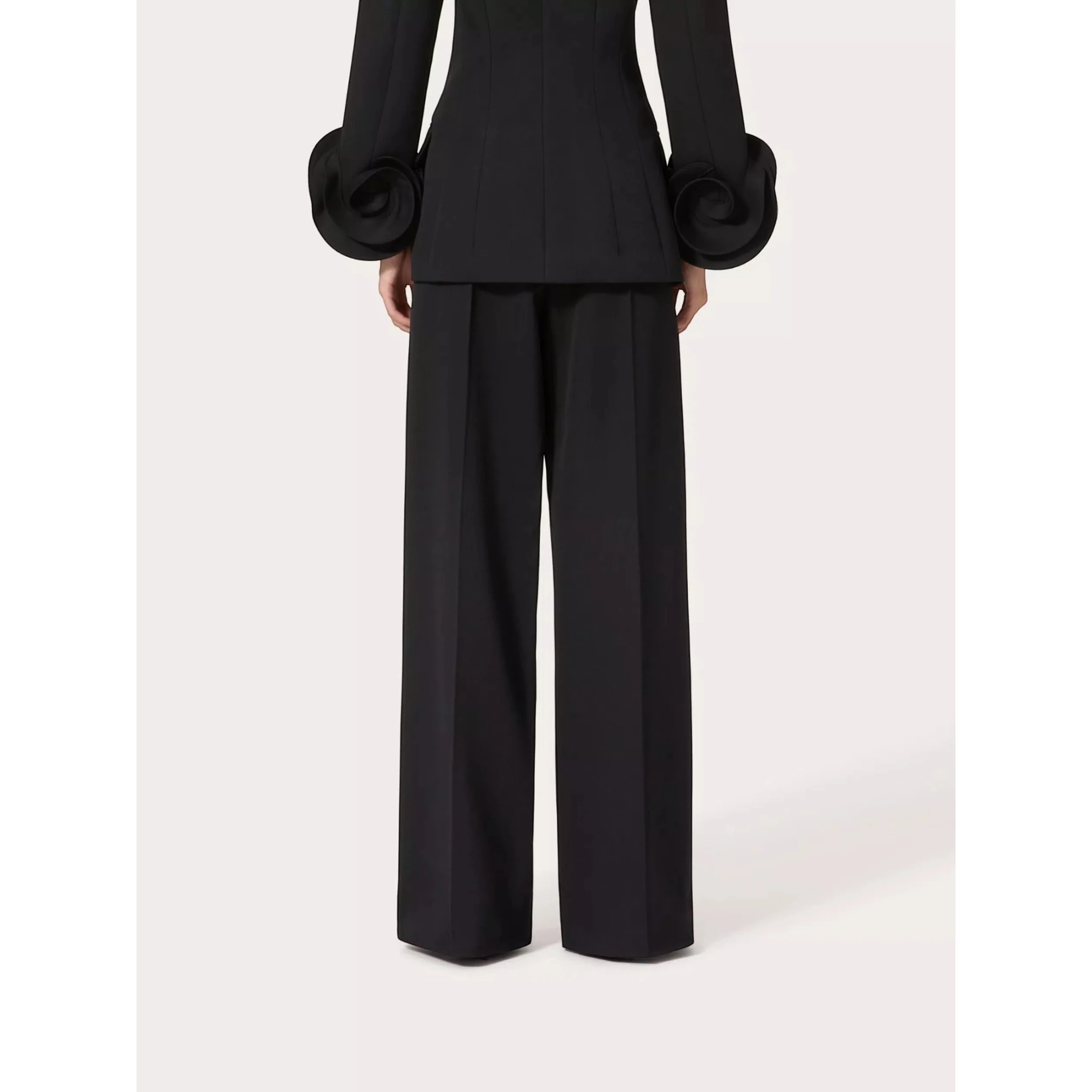 بنطلون فالنتينو