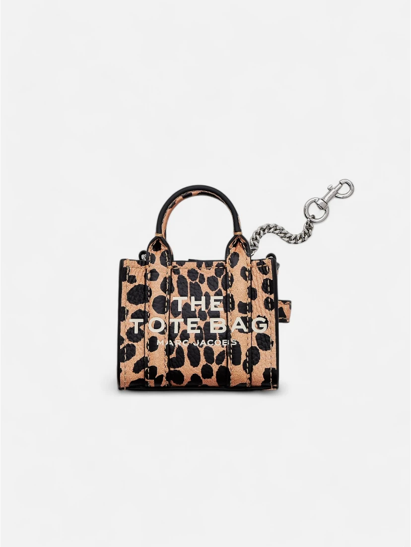 MARC JACOBS NANO TOTE CHARM bag