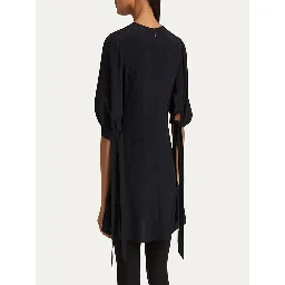 فستان من تصميم كلوي