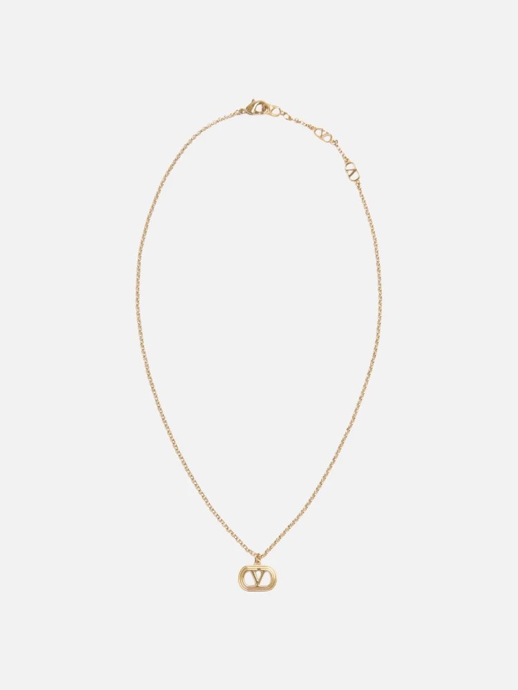 قلادة فالنتينو غارافاني