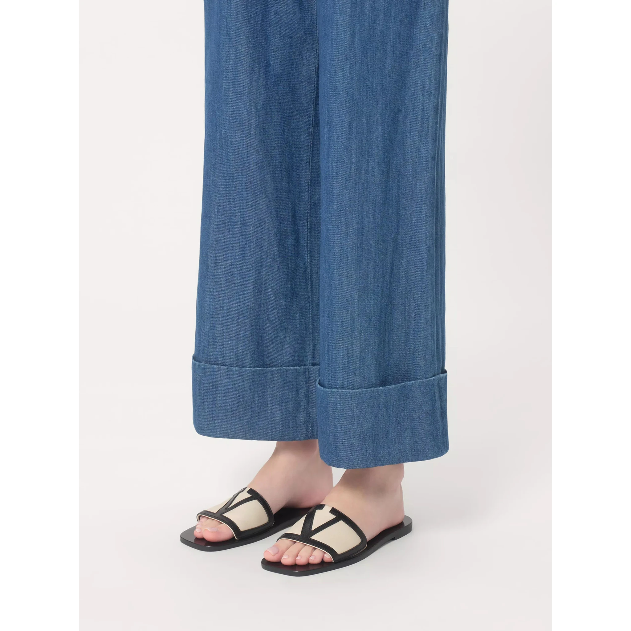 VALENTINO GARAVANI VIVA SUPERSTAR slippers