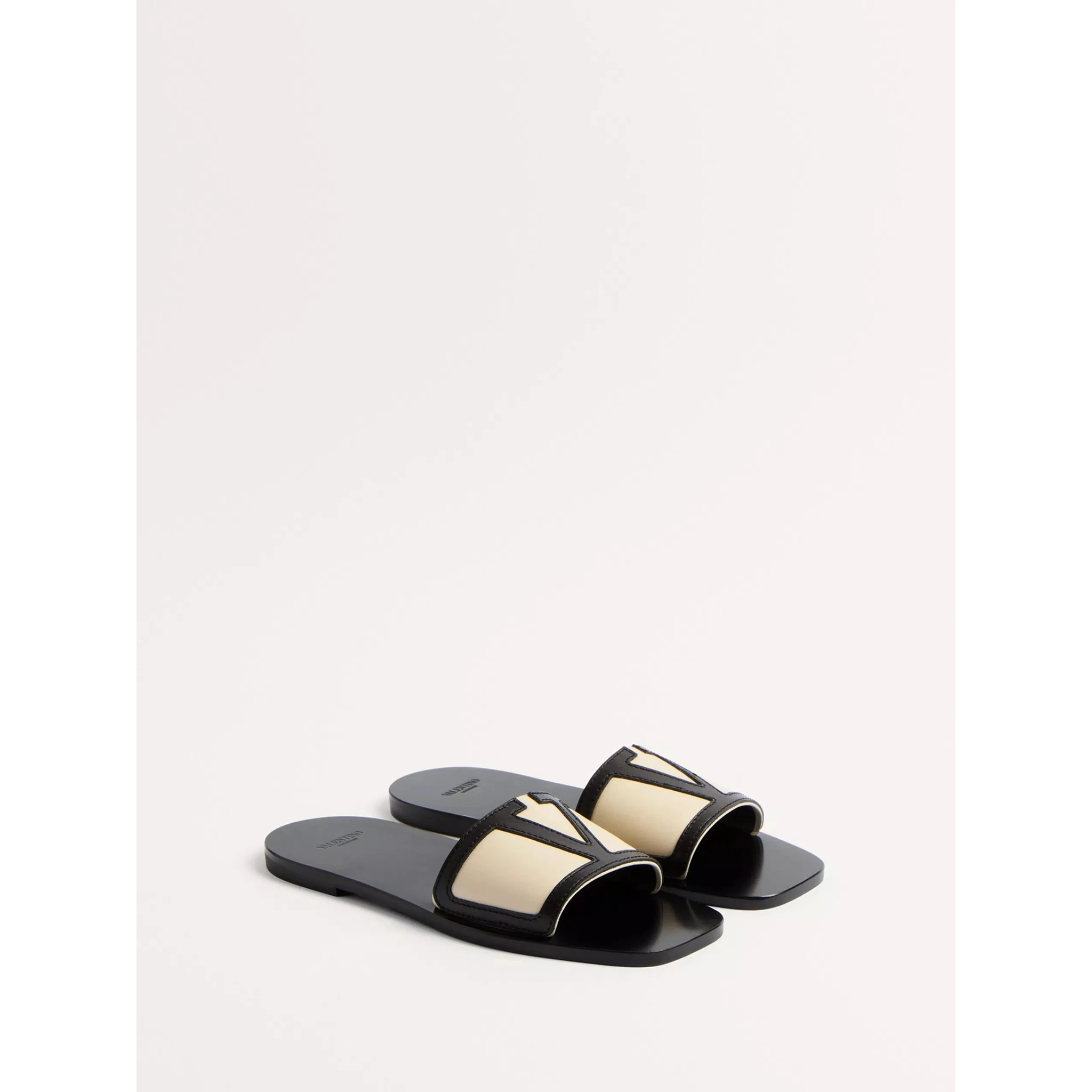 VALENTINO GARAVANI VIVA SUPERSTAR slippers