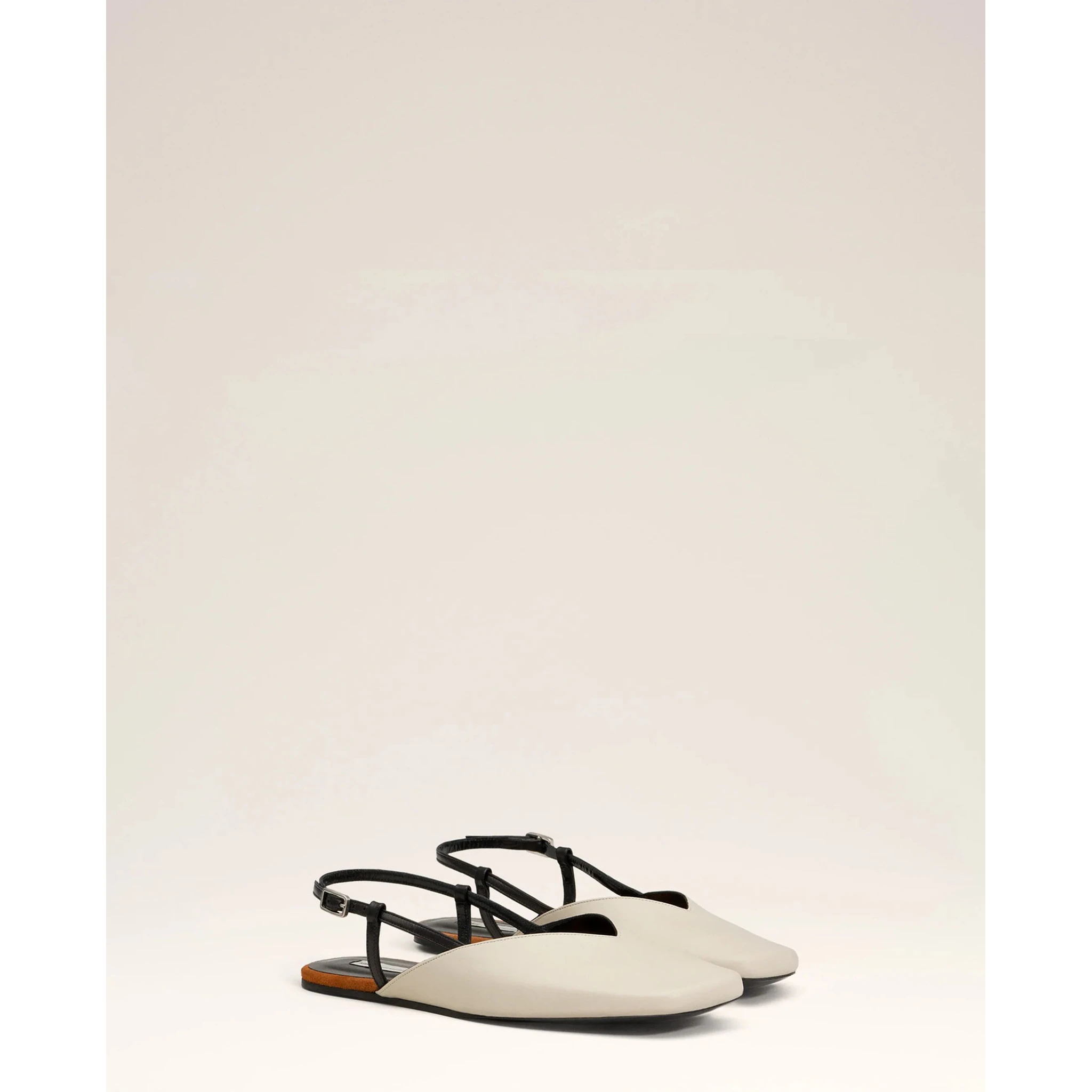 AMI PARIS ballet flats