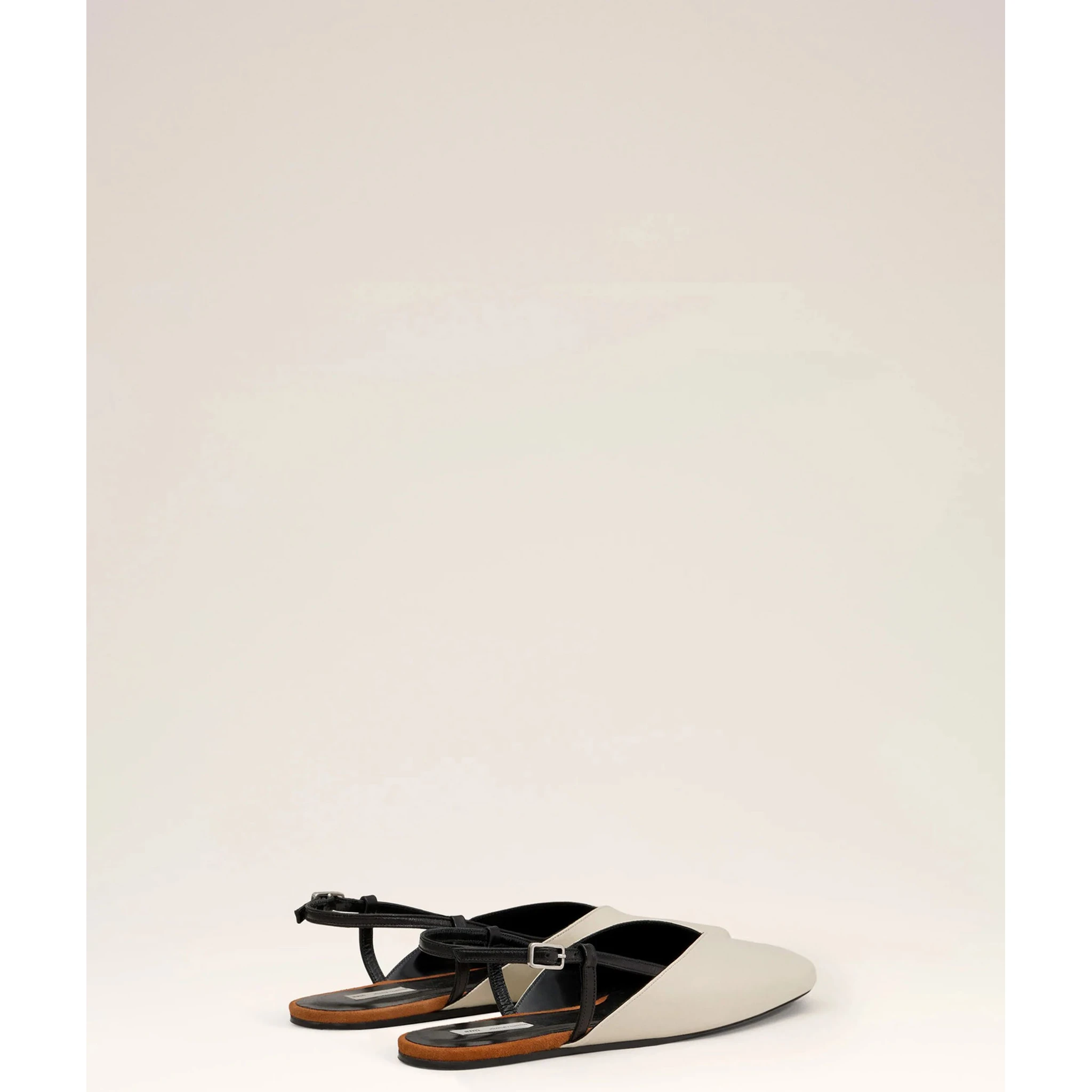 AMI PARIS ballet flats