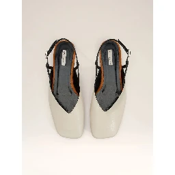 AMI PARIS ballet flats