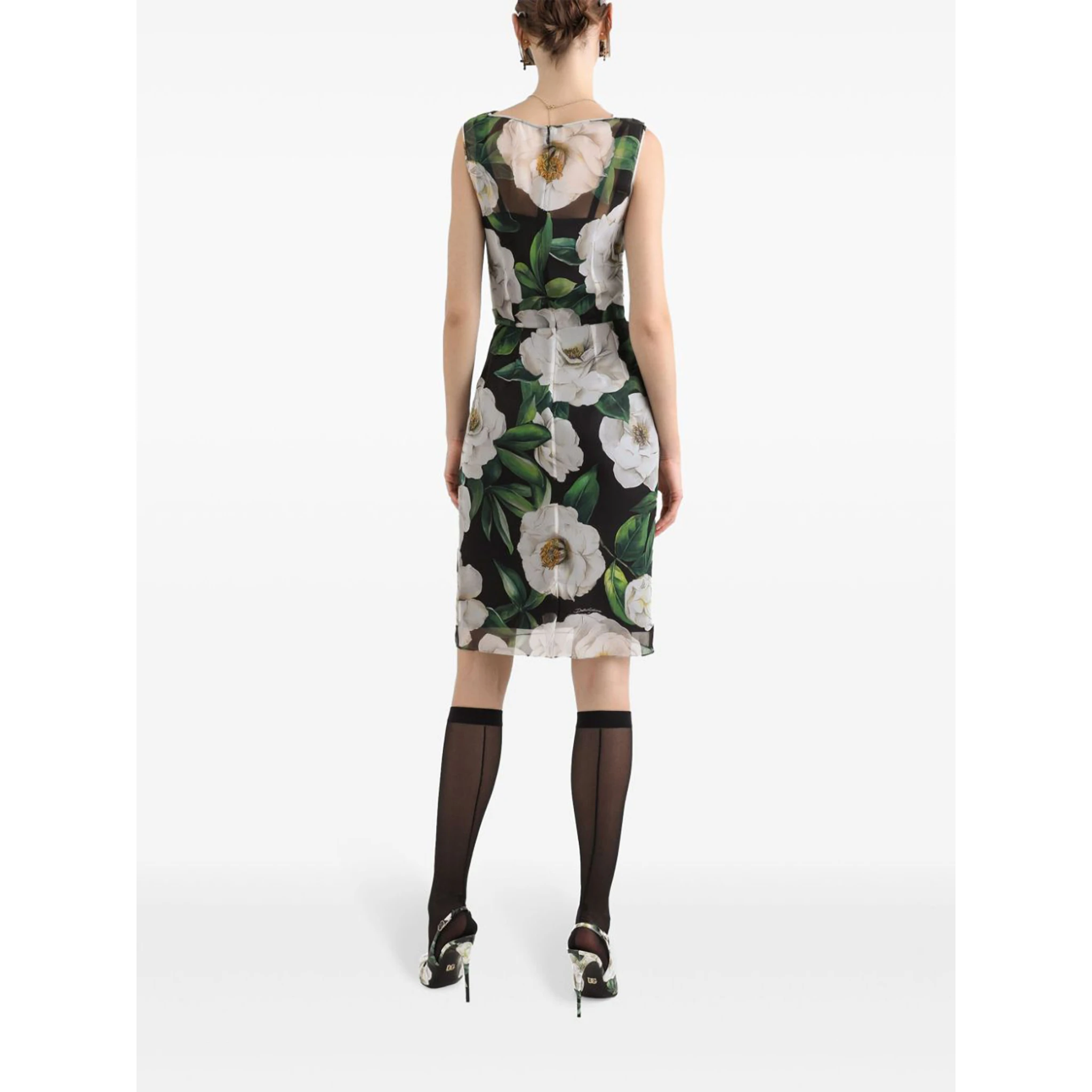 فستان من دولتشي آند غابانا