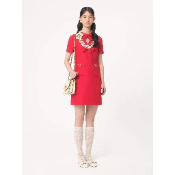 فستان فالنتينو