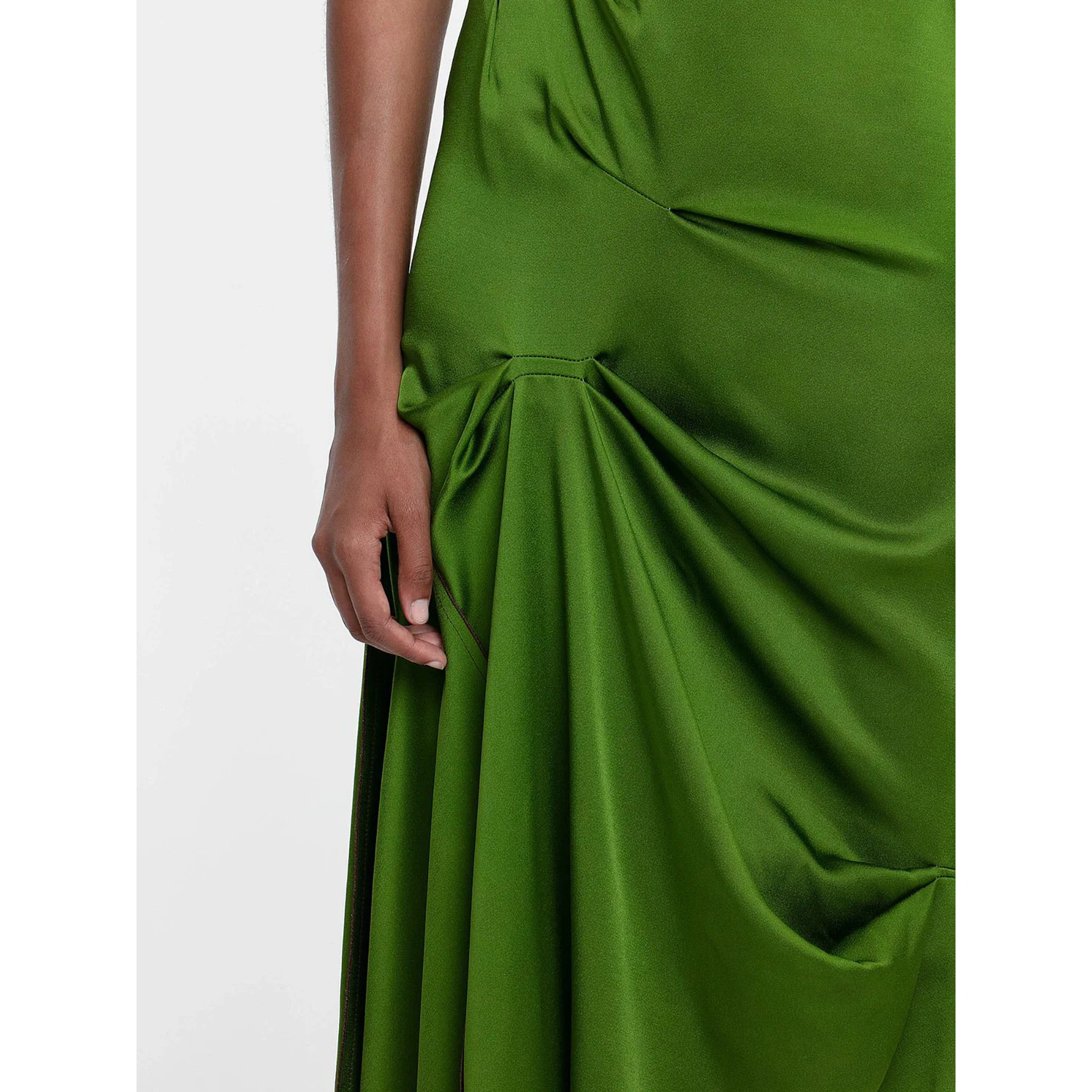 فستان فيكتوريا بيكهام