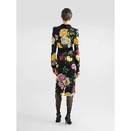 فستان من دولتشي آند غابانا