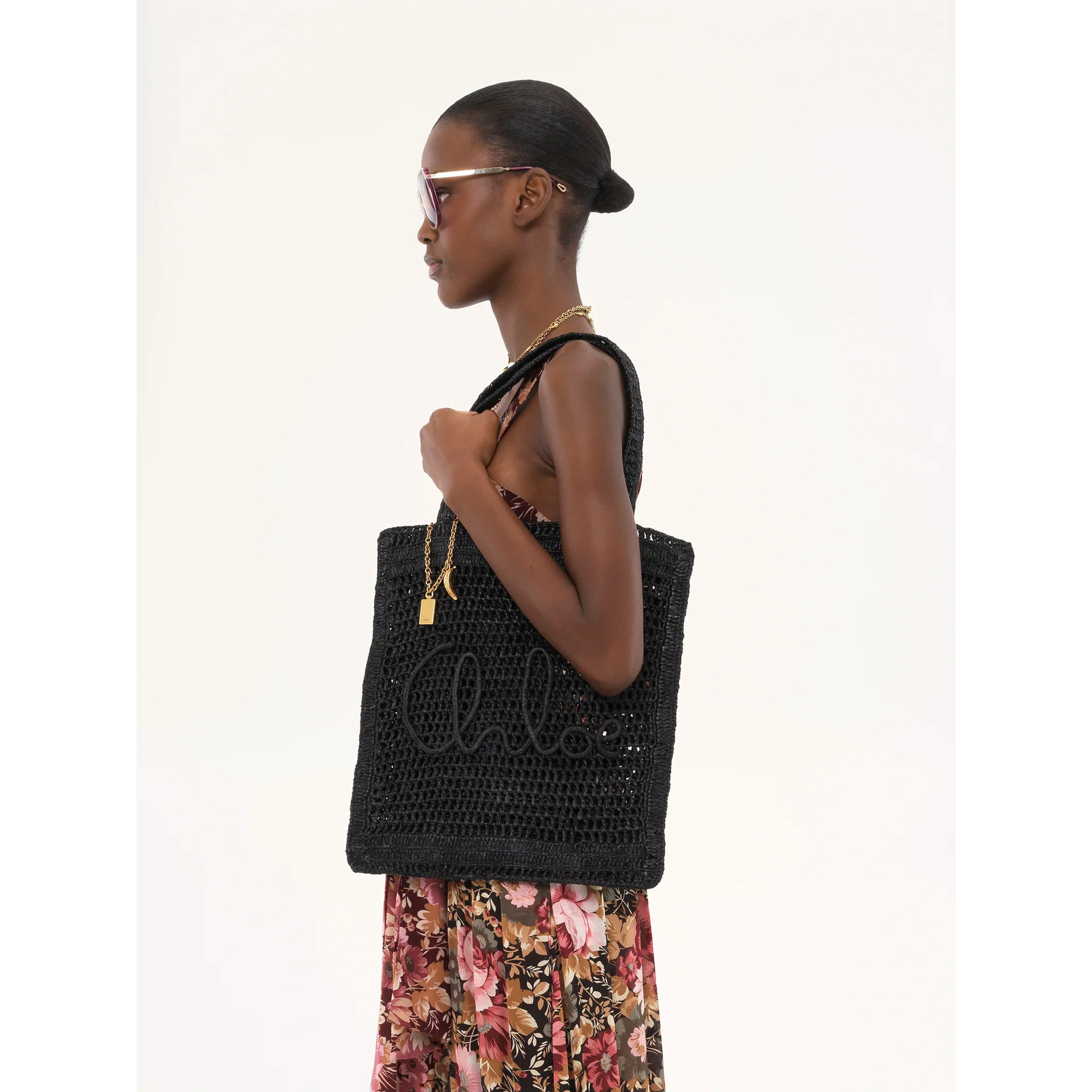 حقيبة CHLOÉ الصيفية بنقشة الموز