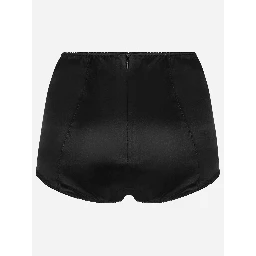 ملابس داخلية من دولتشي آند غابانا