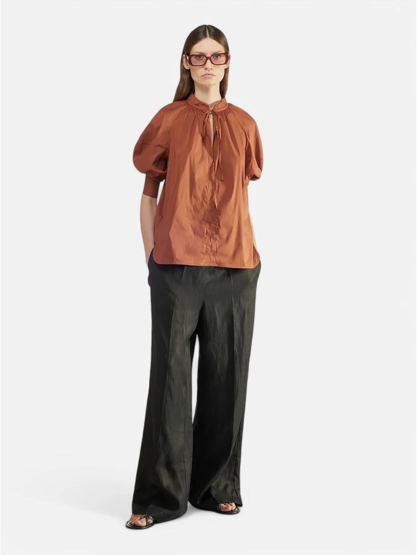 بلوزة ليفيانا كونتي