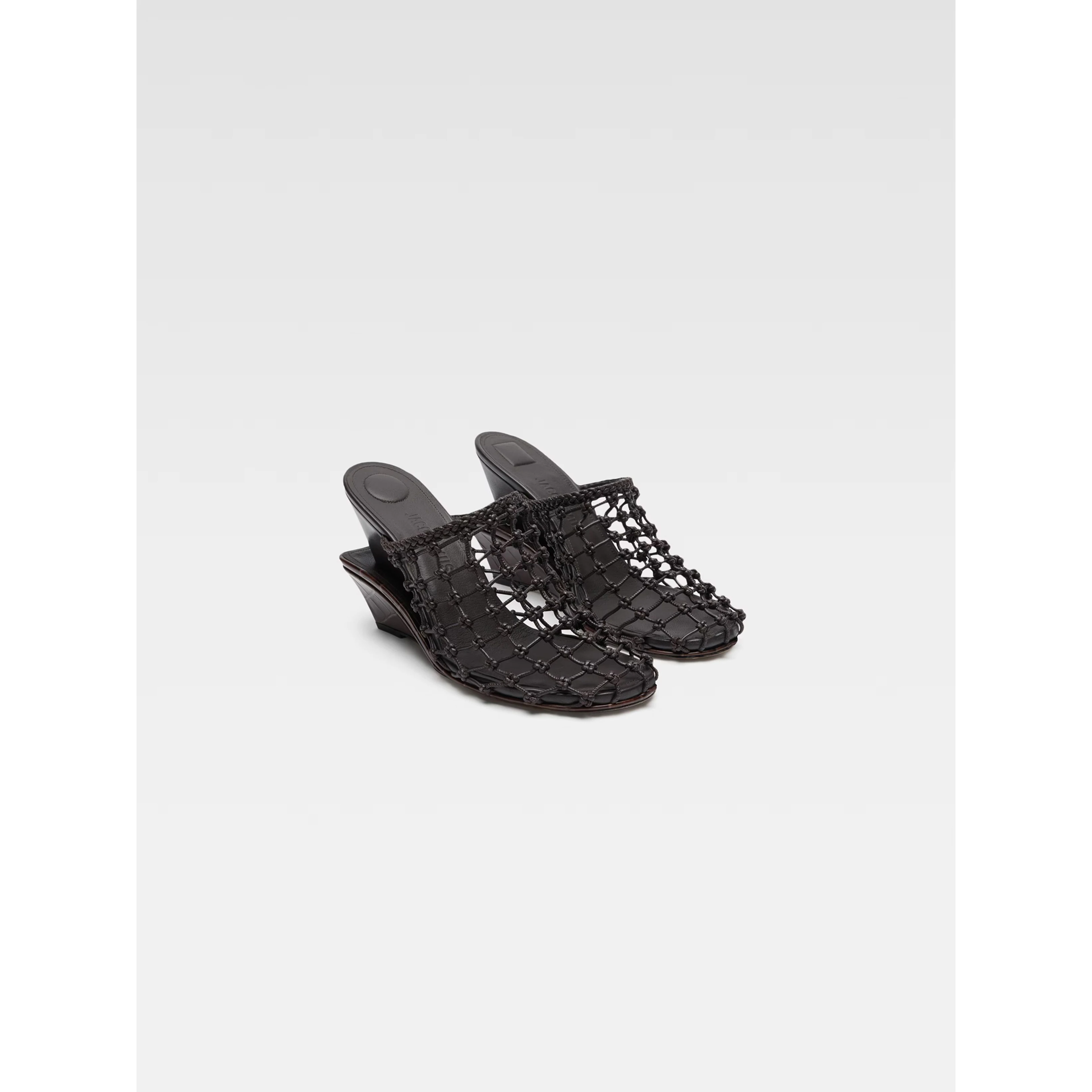 JACQUEMUS slippers