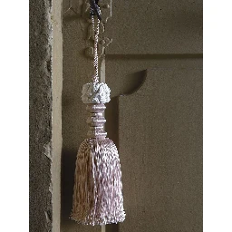 MATHILDE M scented pompon - Marquise