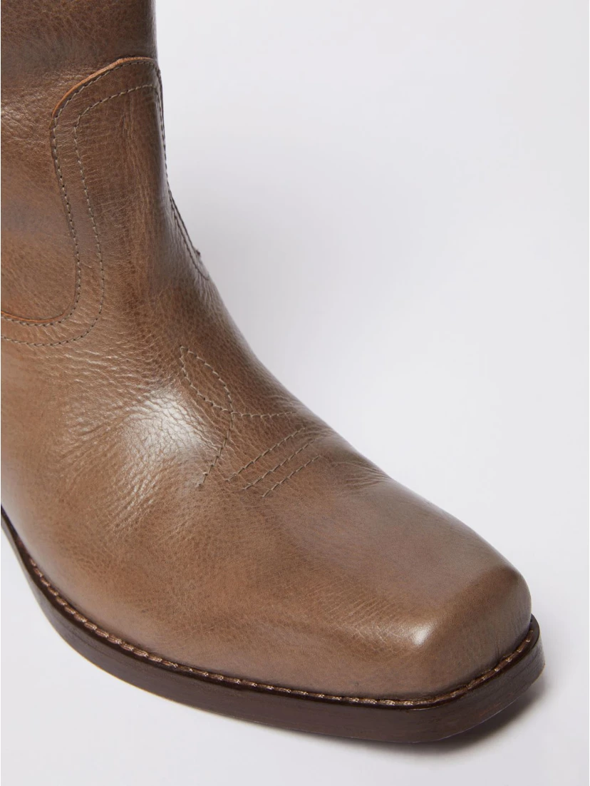 WEEKEND MAX MARA RANCH boots