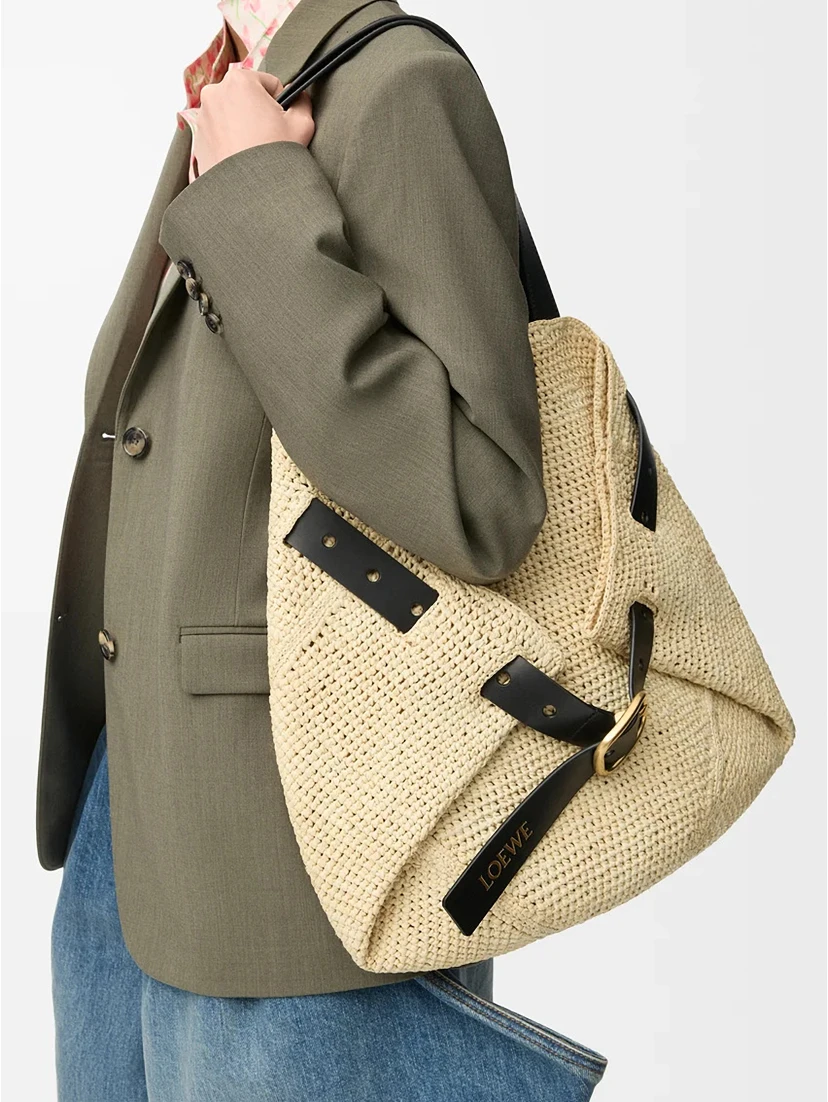 LOEWE MEDIUM PUNCH HOLE bag