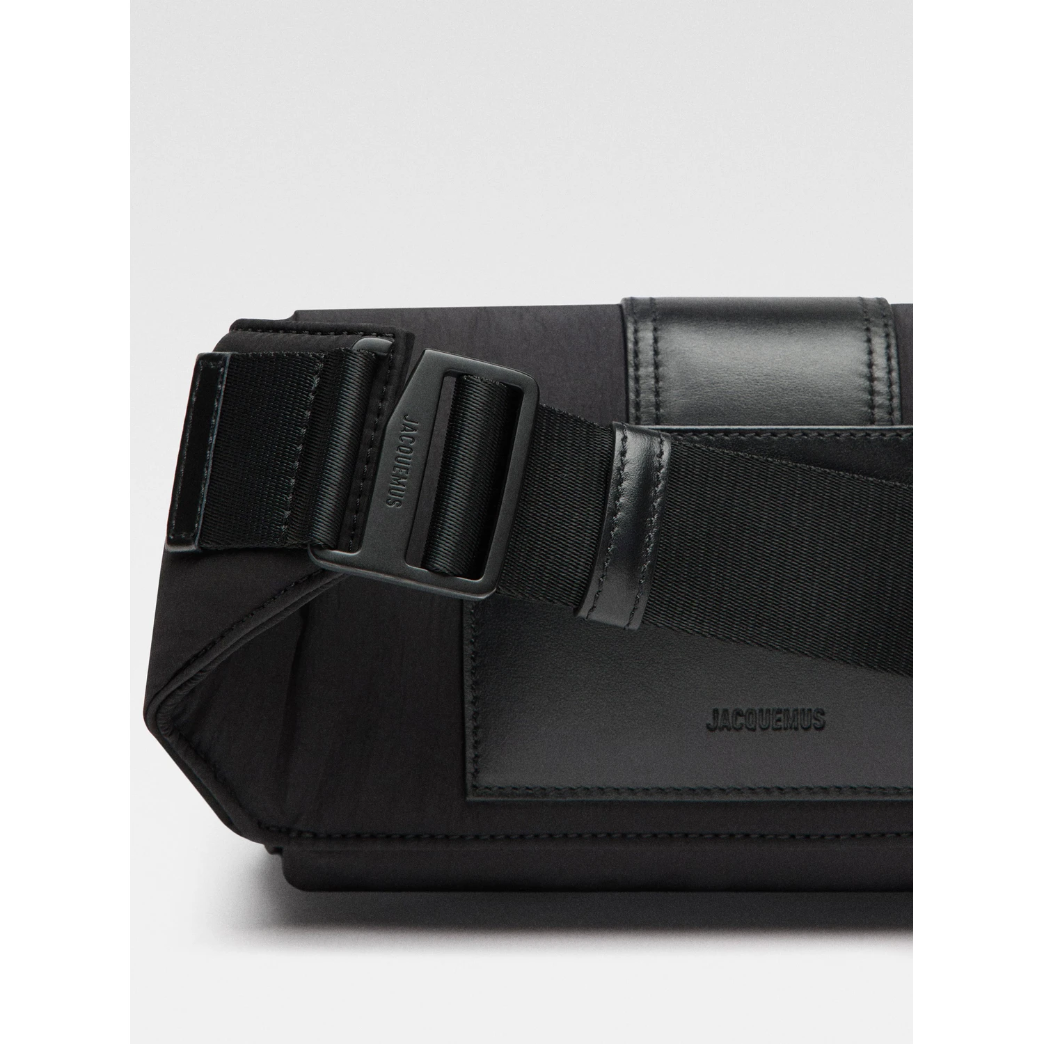 JACQUEMUS bag