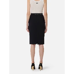 تنورة إليزابيتا فرانشي