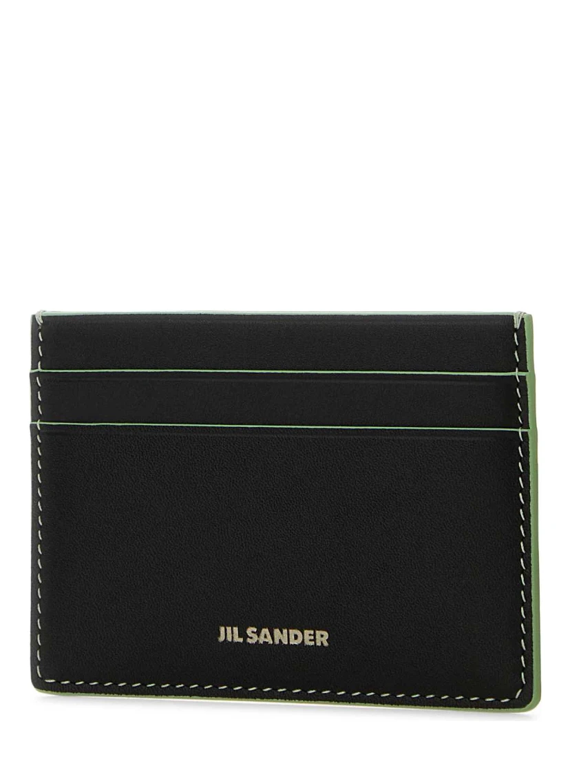 CREDIT CARD HOLDER