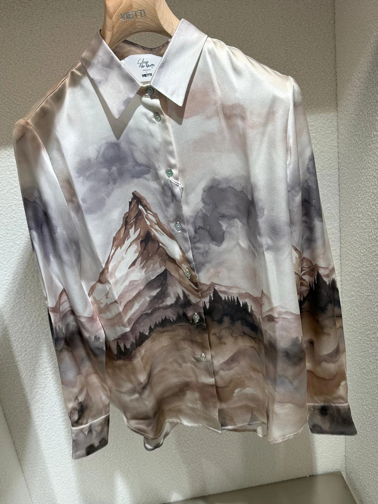 Silk shirt with fantasy canvas