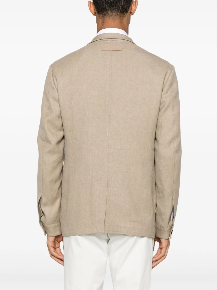 Single-breasted jacket alternative