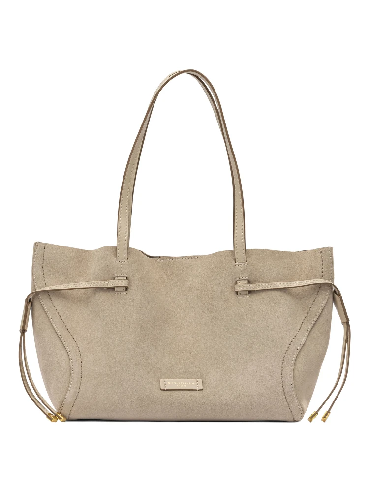 Shoulder bags