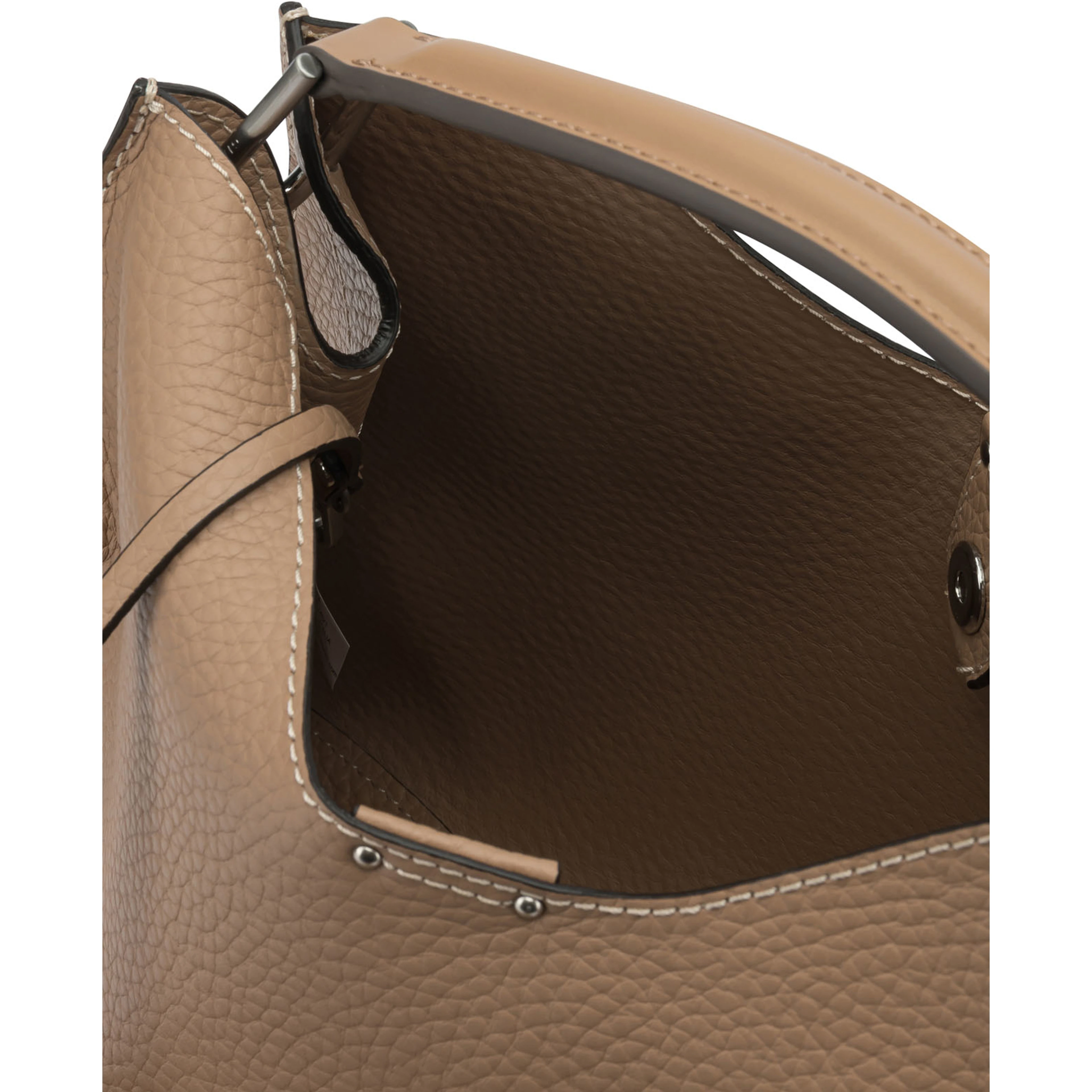 Shoulder bags