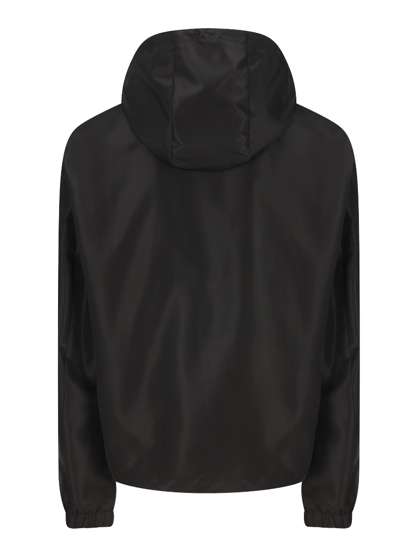 جاكيتات فندي سوداء