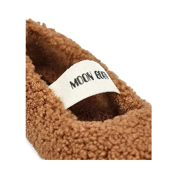 حذاء مون بوت مسطح براندي