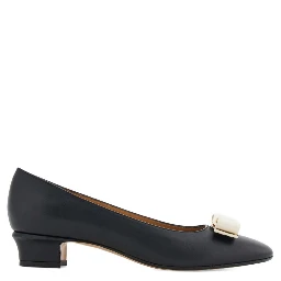 Ferragamo With Heel Black