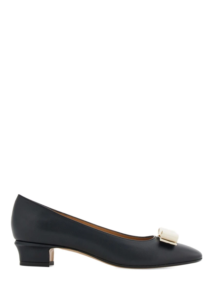 Ferragamo With Heel Black