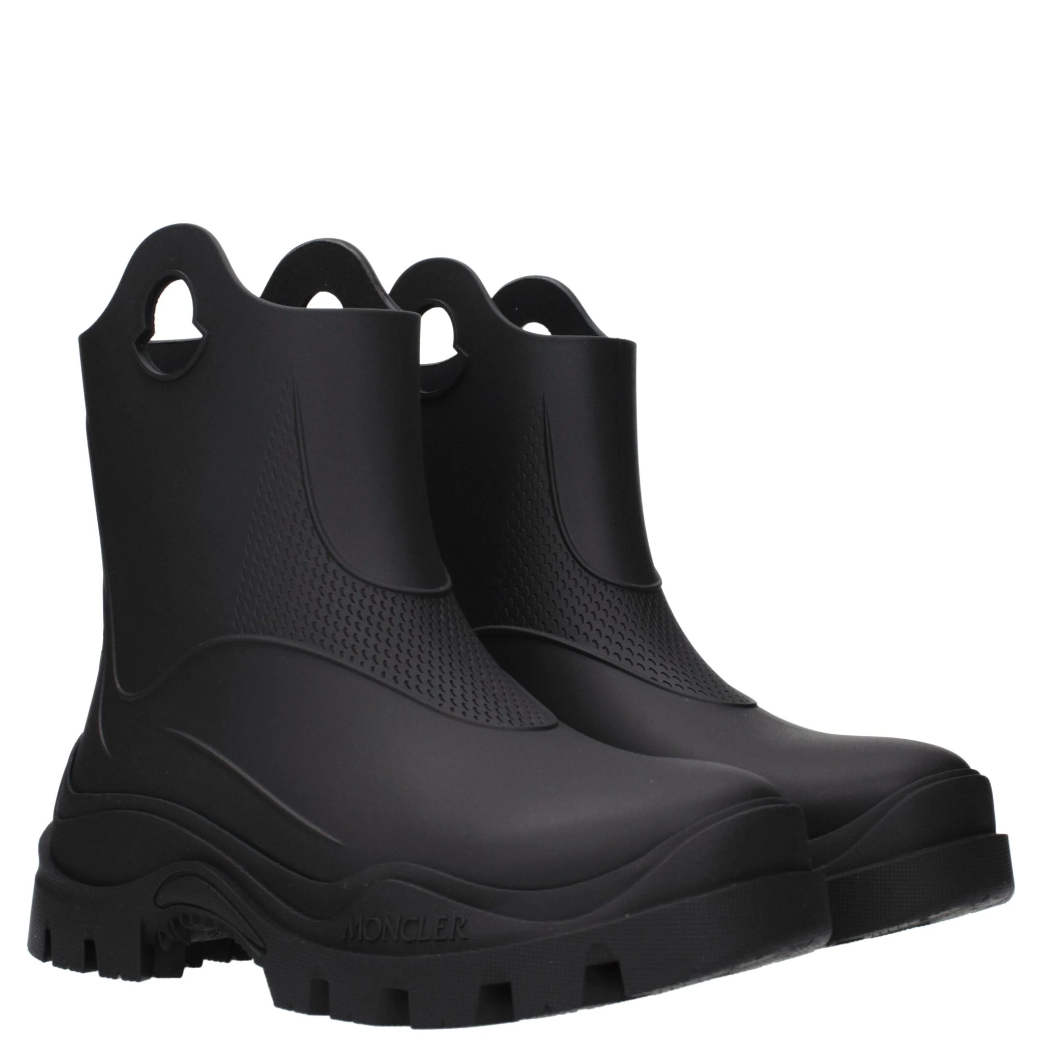 جزمة كاحل سوداء من القطن